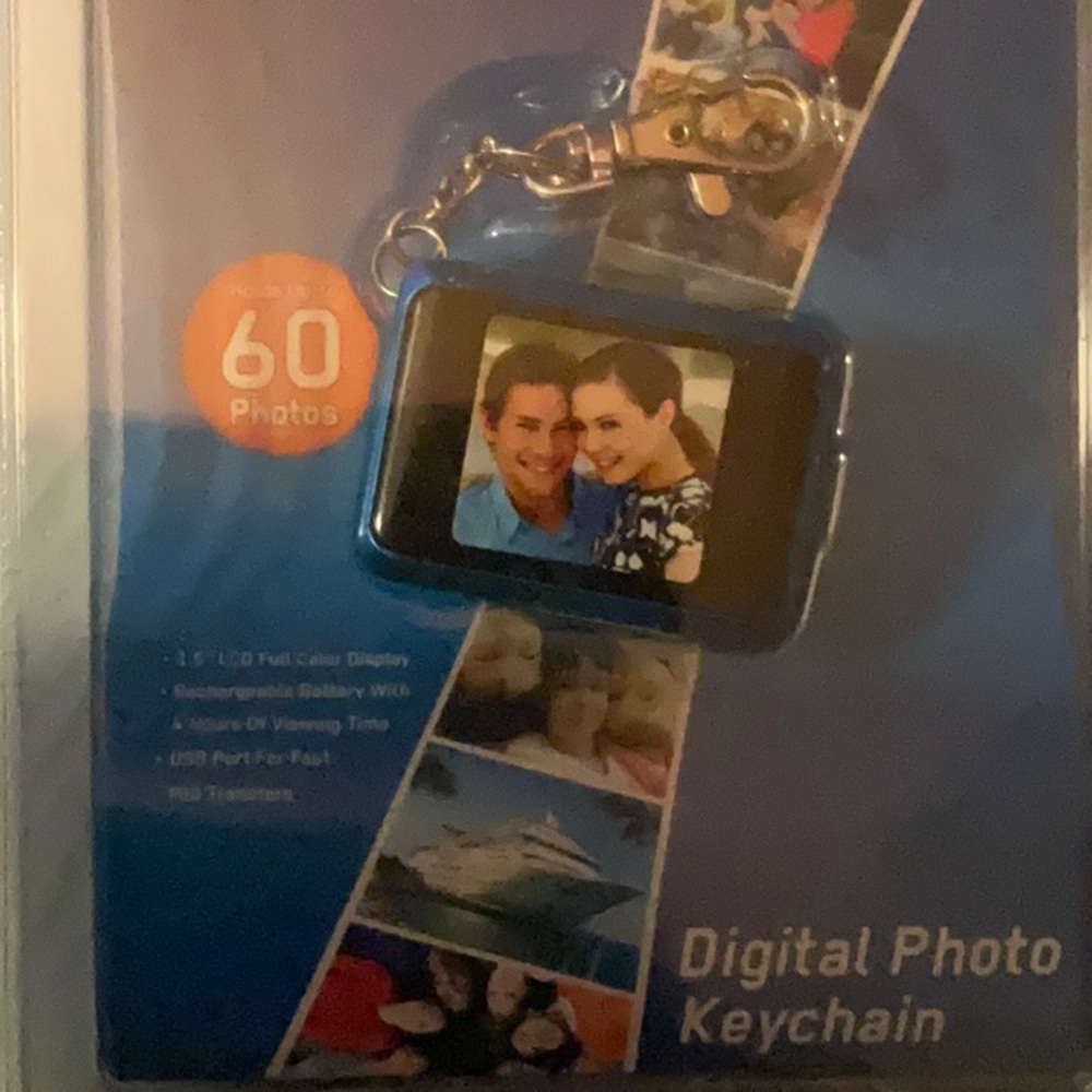 Compact Digital Photo Keychain with 1.5" LCD Display - Blue